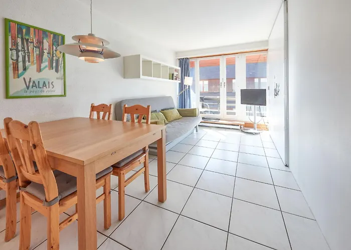 Combire 302 By Interhome