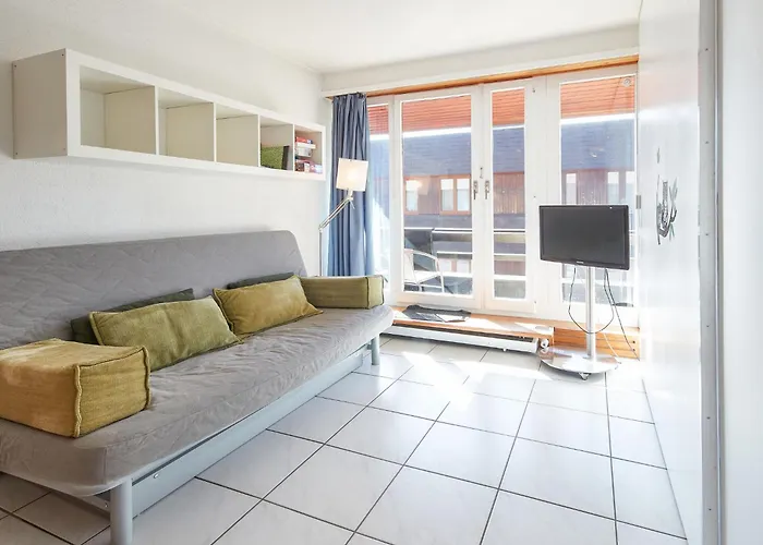 Combire 302 By Interhome