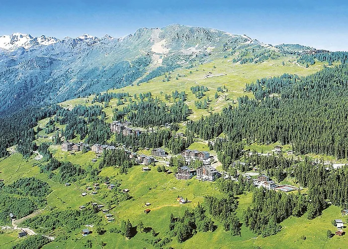 Combire 302 By Interhome